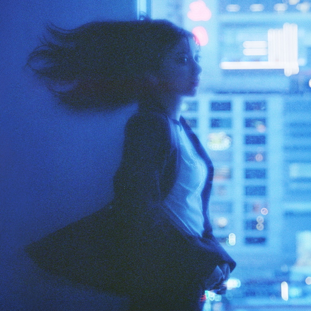 adieu、約2年ぶりのアルバム『adieu 4』リリース 写真家 小林光大