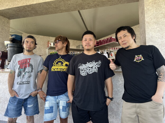 Ken Yokoyama、パンクカバーアルバムリリース記念しカメラ1台でのスタジオ配信ライブ開催