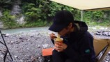 キャンプ女子YouTuber・mii、“キャンプ飯”堪能の画像