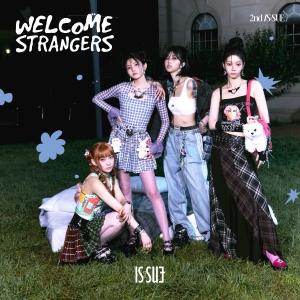 IS:SUE『Welcome Strangers ~2nd IS:SUE~』通常盤　ジャケット写真