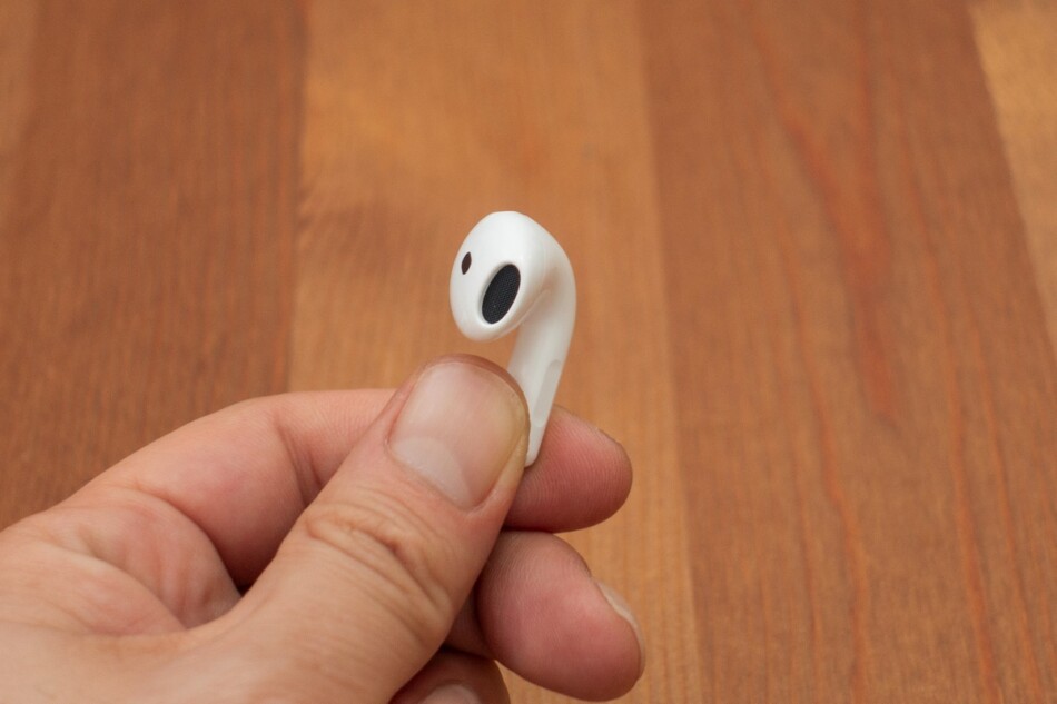 『AirPods 4』は開放型ノイズキャンセルが快適！　「Pro」とは異なる魅力を備えた最新モデルをレビューの画像1-1