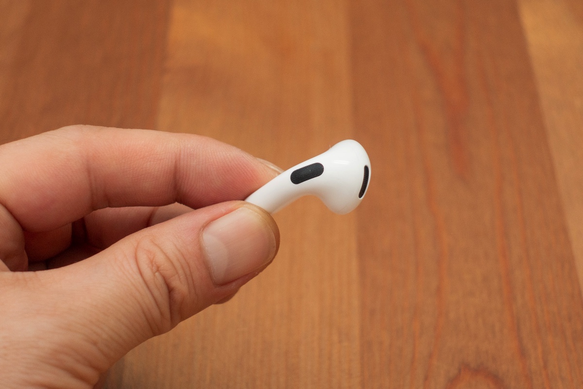 開放型ANC搭載の『AirPods 4』をレビューの画像