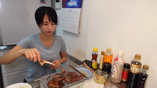 mii、ひとり焼肉を堪能　の画像