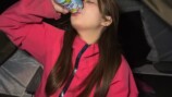 日本一だらしないソロキャンプ女子、豪快飲酒の画像