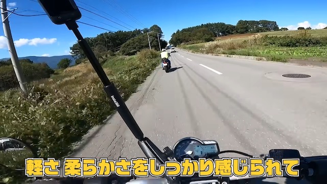 元AKB48・平嶋夏海、英国バイクに大興奮の画像