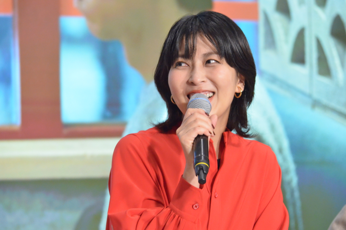 星野源、野木亜紀子の“眼差し”を絶賛の画像