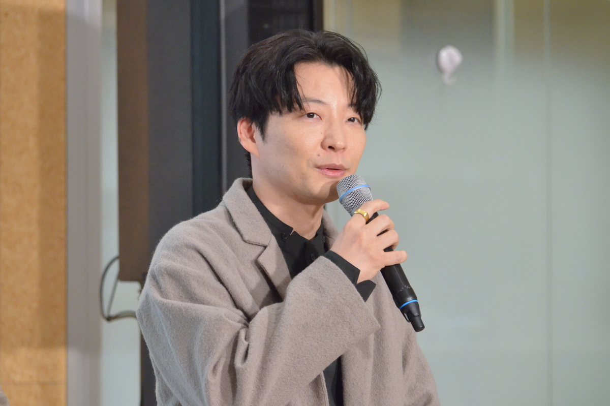 星野源、野木亜紀子の“眼差し”を絶賛の画像