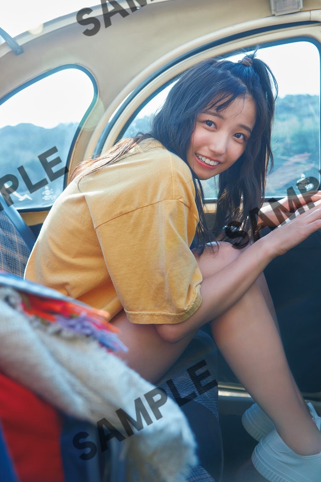 五百城茉央写真集『魔女の宅急便』イメージの画像