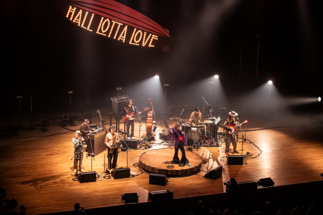 EGO-WRAPPIN『HALL LOTTA LOVE ～ホールに溢れる愛を～』（2024年開催）ライブ写真