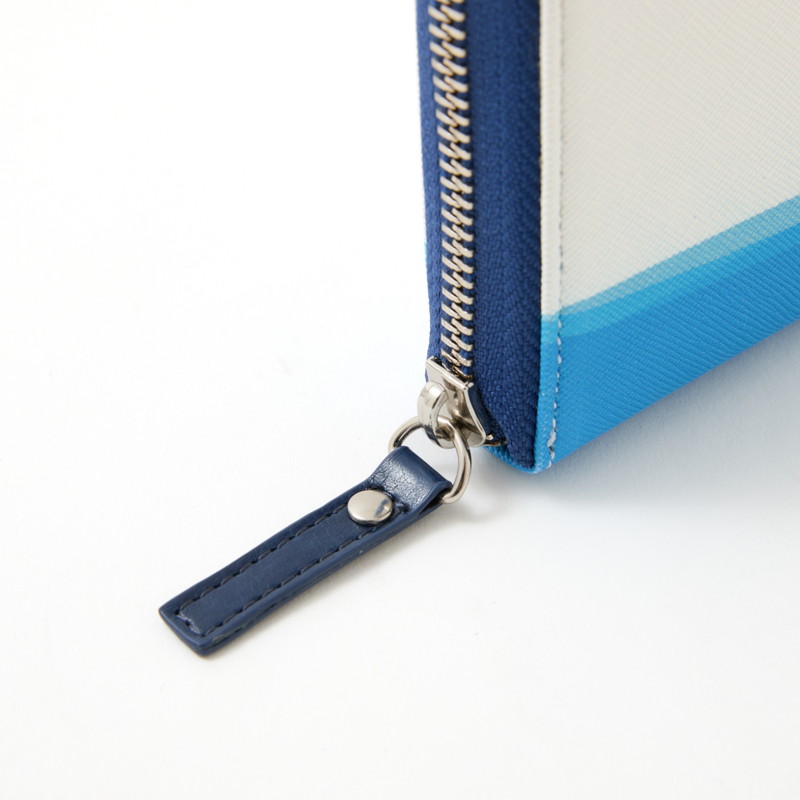 『P３R』コラボのアウターや長財布が登場の画像