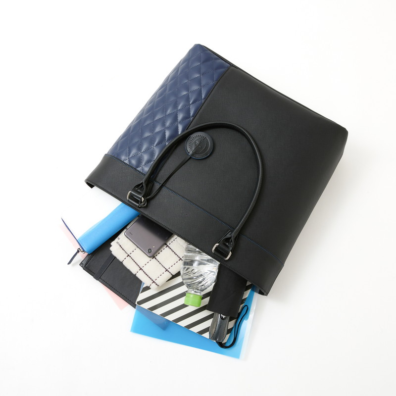 『P３R』コラボのアウターや長財布が登場の画像