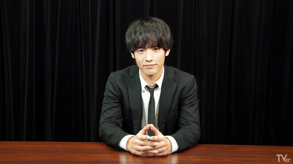 DVD BOX 『 相続探偵 』 赤楚衛二 主演 ドラマ「相続探偵」赤楚衛二、桜田ひより、矢本悠馬が並ぶポスター