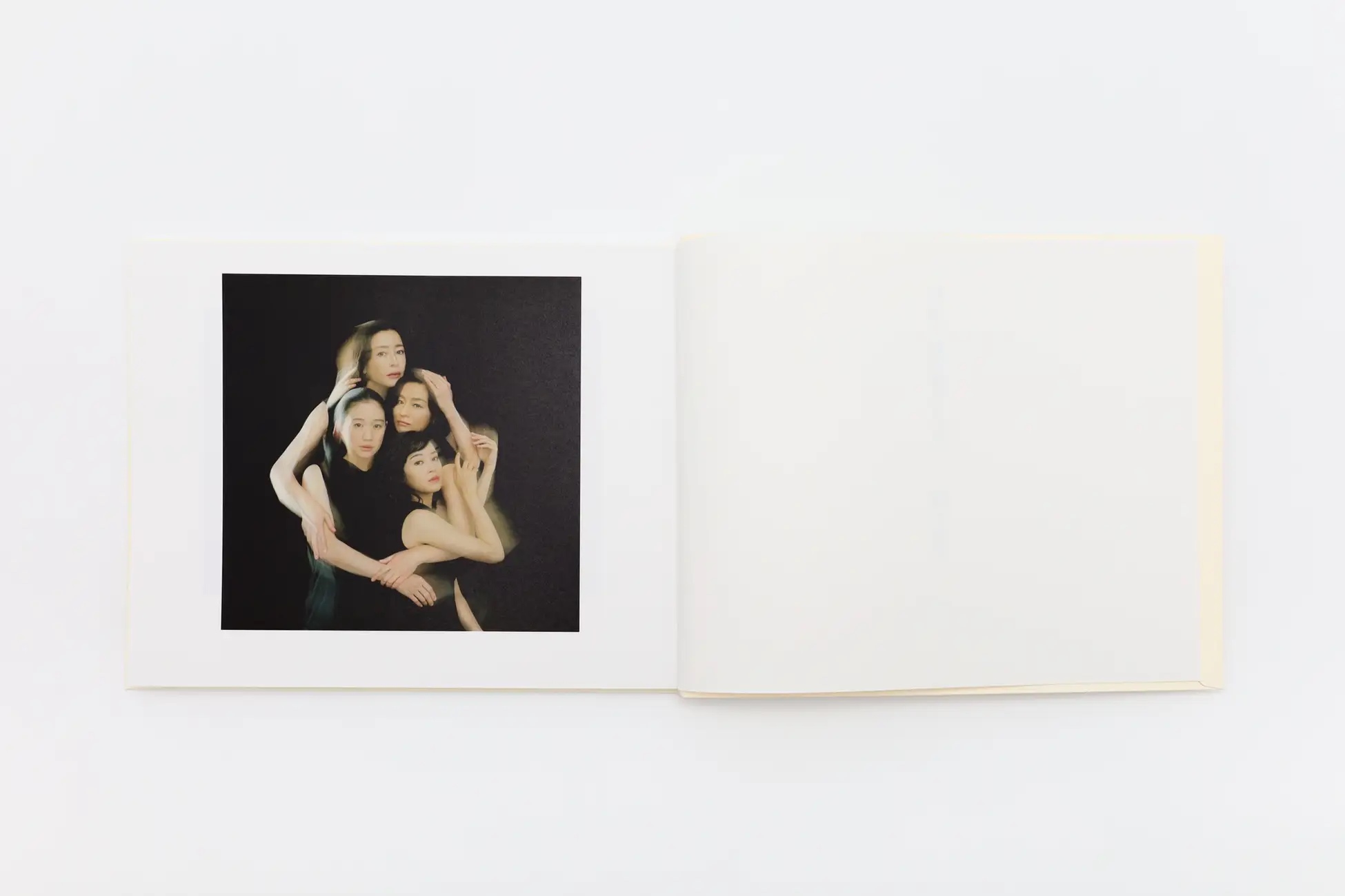 『写真 阿修羅のごとく』写真集の中身は？の画像