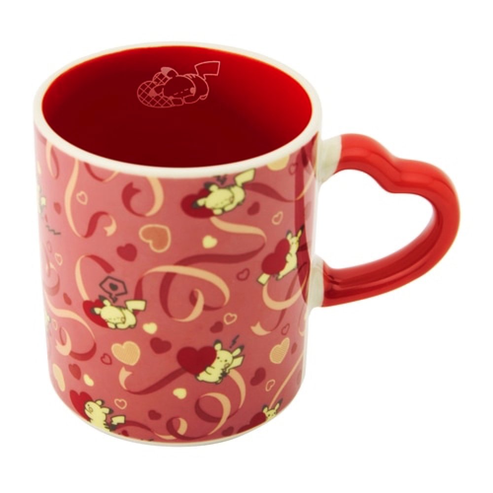 BIGハートがかわいいピカチュウグッズが登場の画像