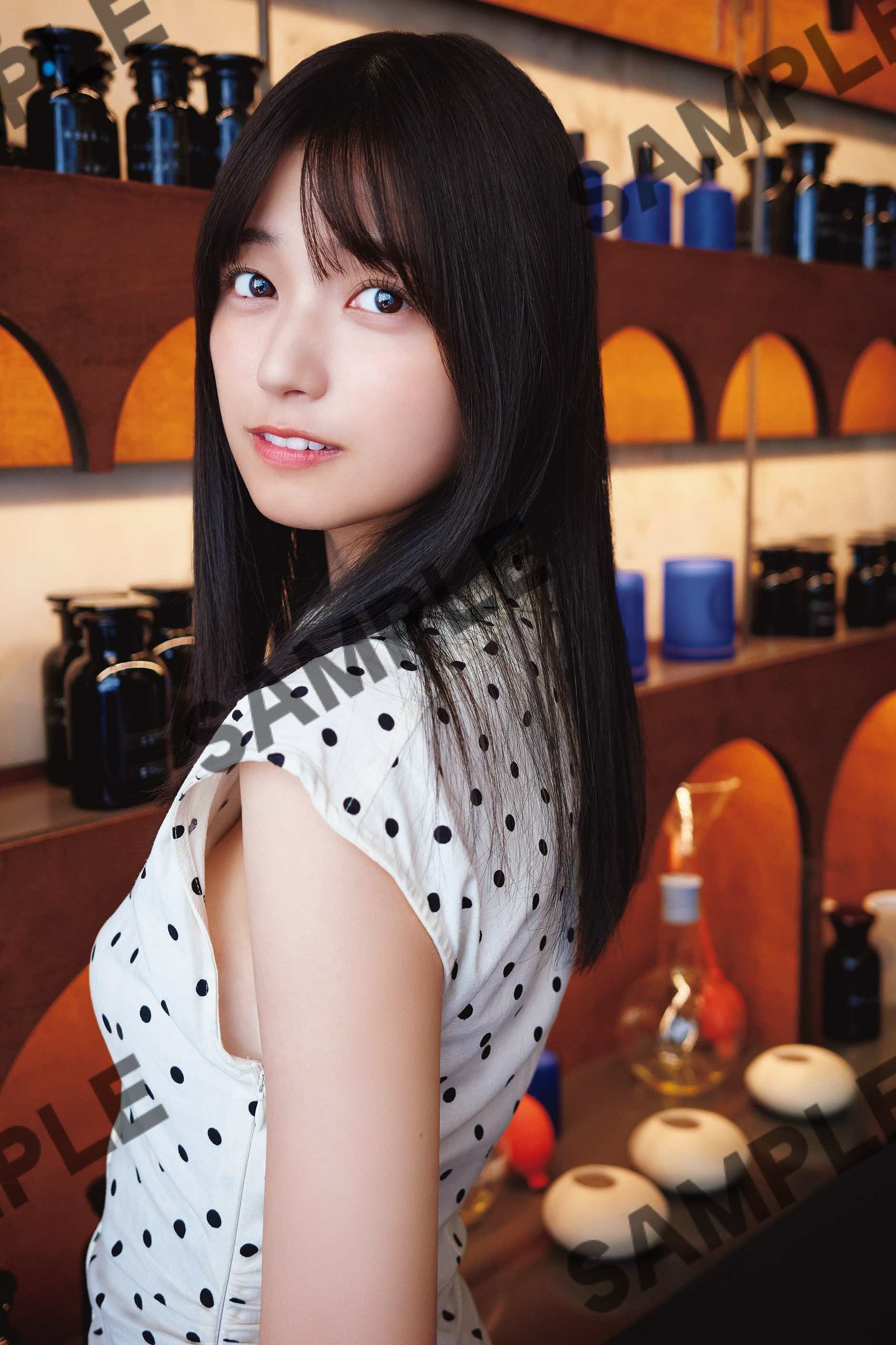 乃木坂46 五百城茉央、濡れ髪が印象的な一枚の画像