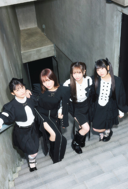 ≠ME「B.L.T.3月号増刊」表紙に登場の画像