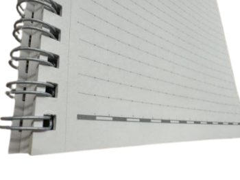 列車コラボのキャンパスノートが発売の画像