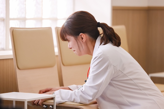 『まどか26歳』芳根京子が後悔を鮮烈に表現の画像