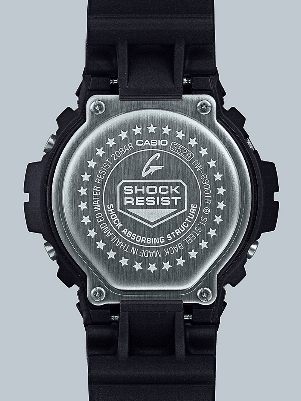 シリーズ誕生30周年記念の『G-SHOCK』登場の画像