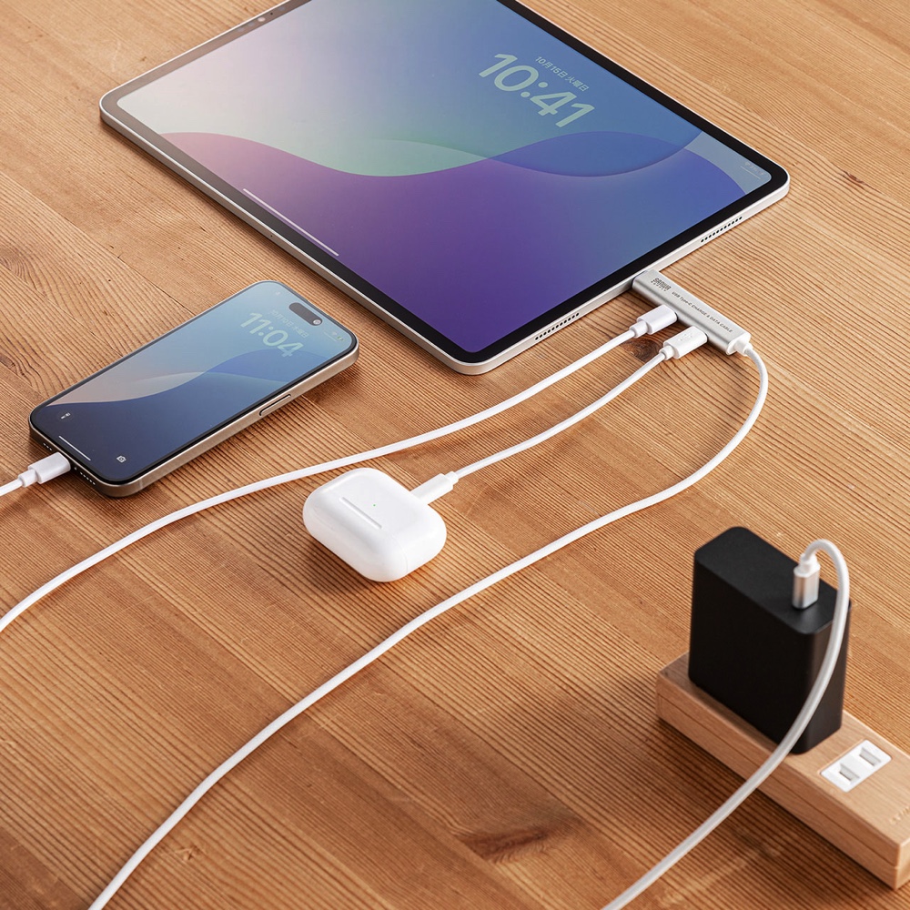 USBハブ一体型のType-C充電ケーブルの画像