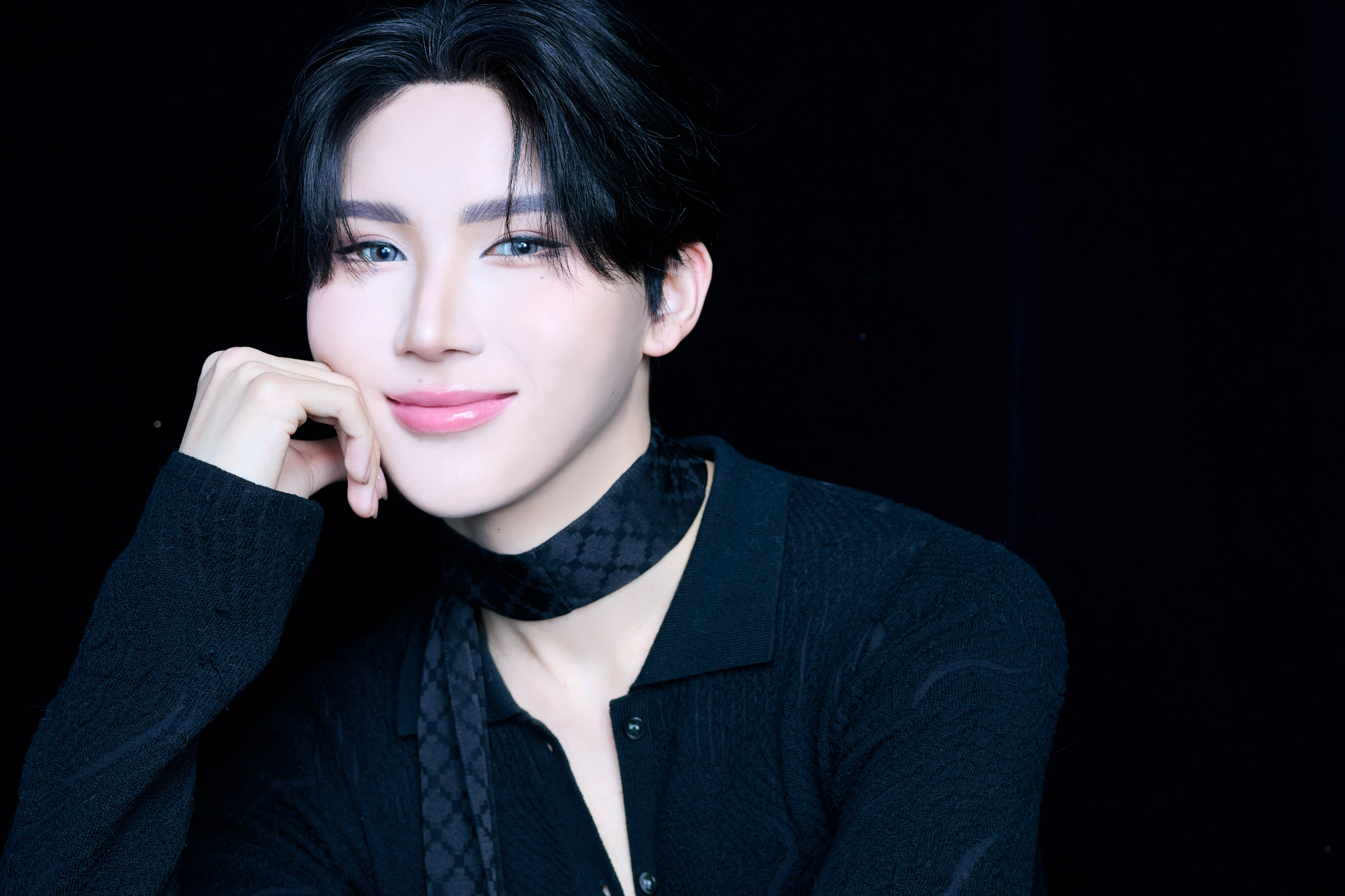 GYUTAE 初写真集『FULL MOON』刊行の画像