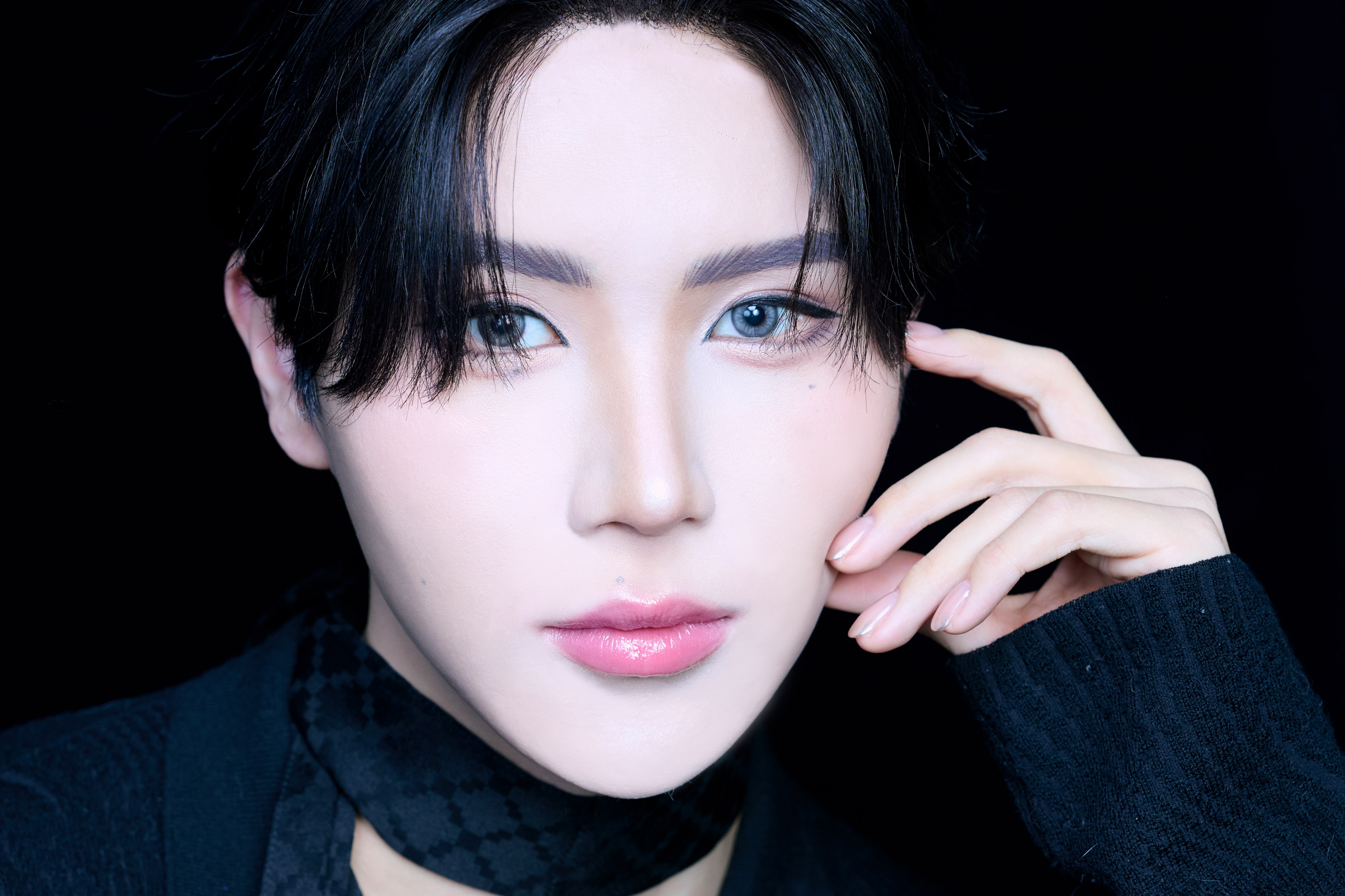 GYUTAE 初写真集『FULL MOON』刊行の画像