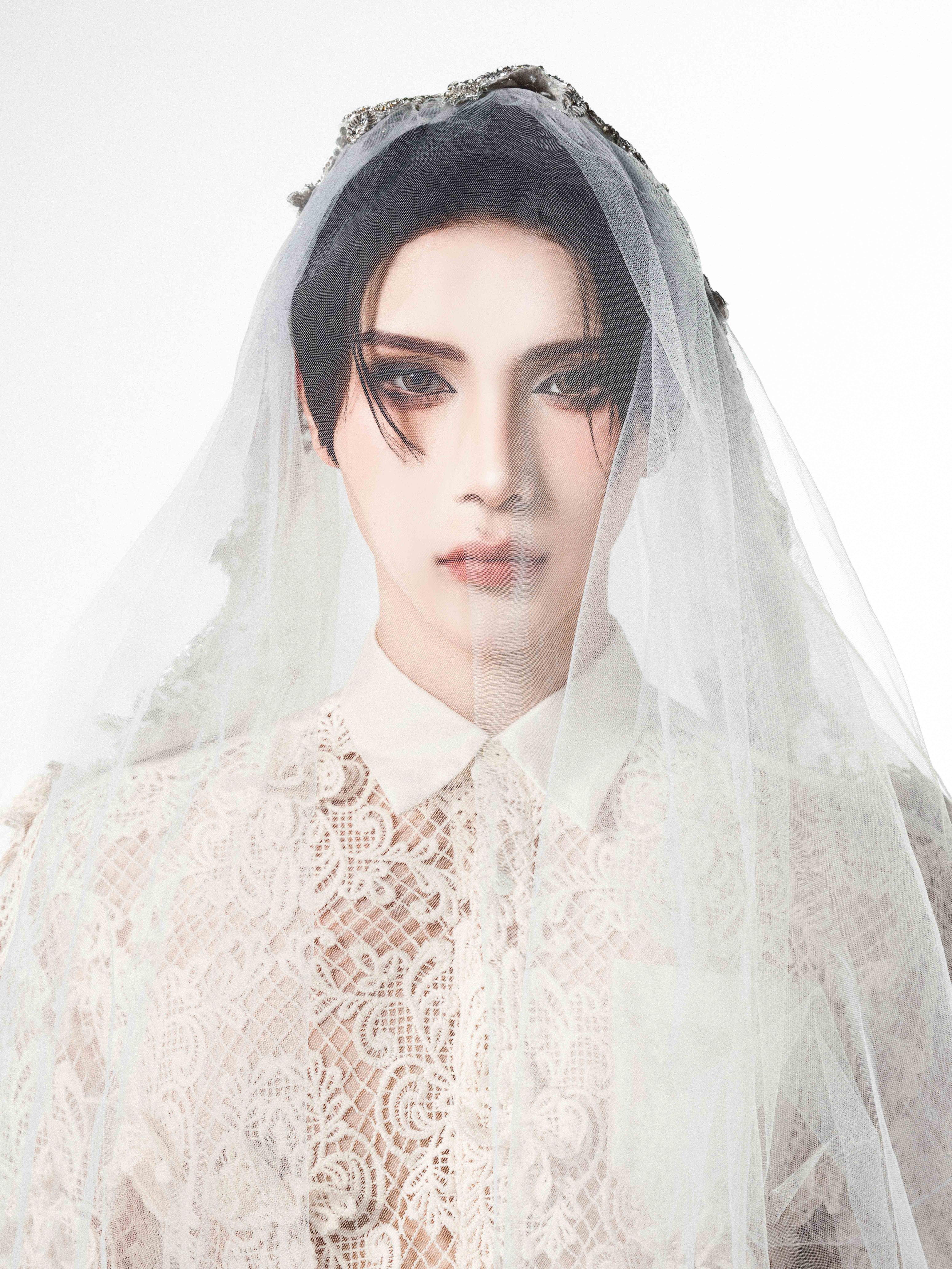 GYUTAE 初写真集『FULL MOON』刊行の画像