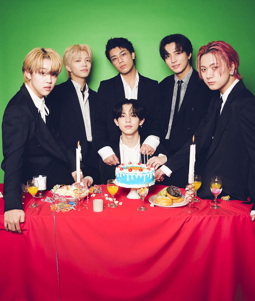 「LIL LEAGUE」初のアーティストブックが発売の画像