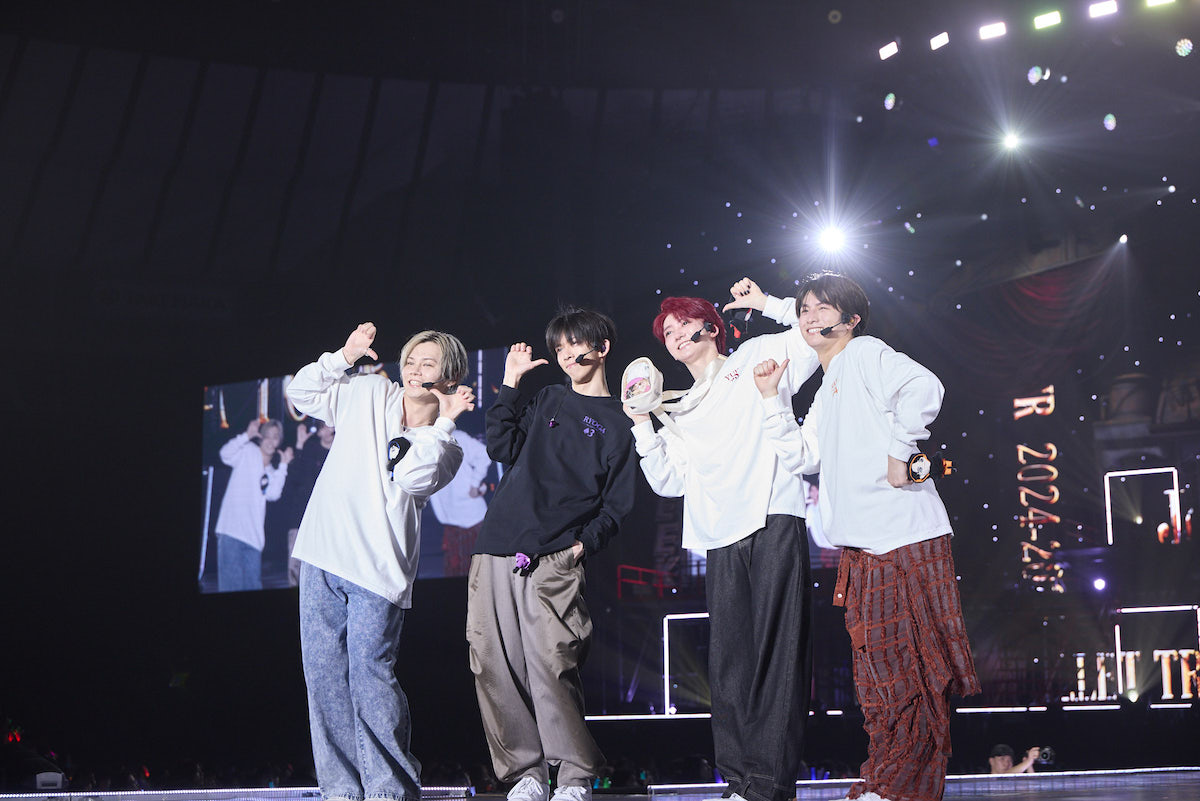 超特急（撮影＝米山三郎／笹森健一）