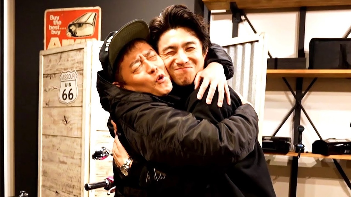 中尾明慶、ド派手なカスタムバイク贈呈