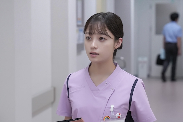 『おむすび』第90話、森下に意見する結の画像