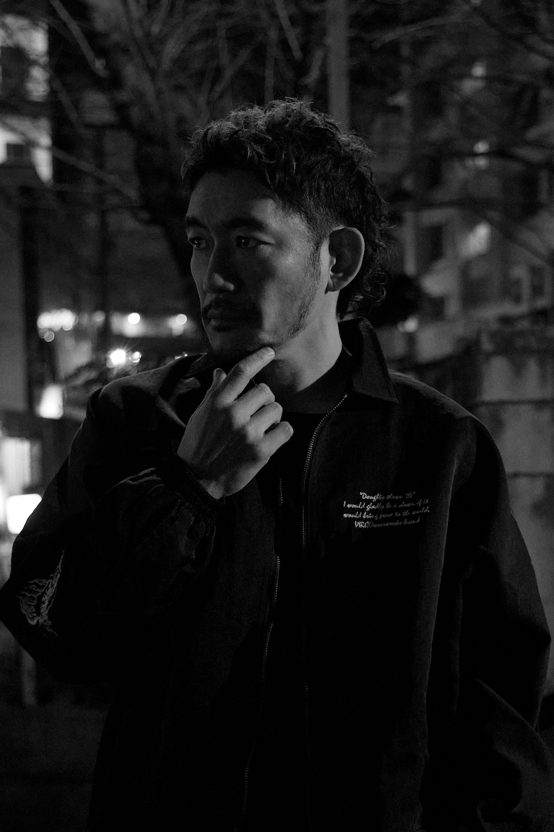 BRAHMAN TOSHI-LOWインタビュー写真（撮影＝加古伸弥）