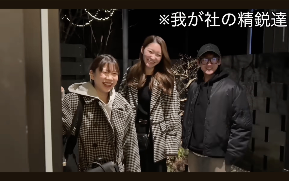 板野友美 公式YouTubeチャンネルより