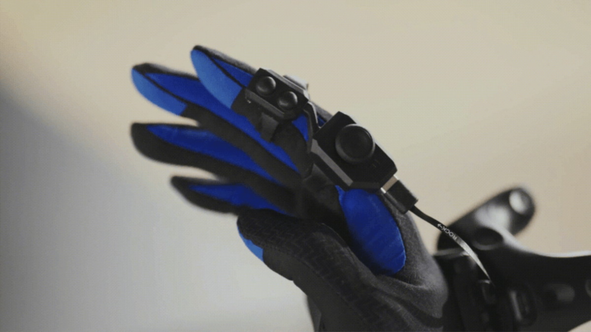 SteamVR向けの完全没入型VRグローブが登場の画像