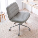 あぐら派には“間違いナシ”のデスクチェアの画像