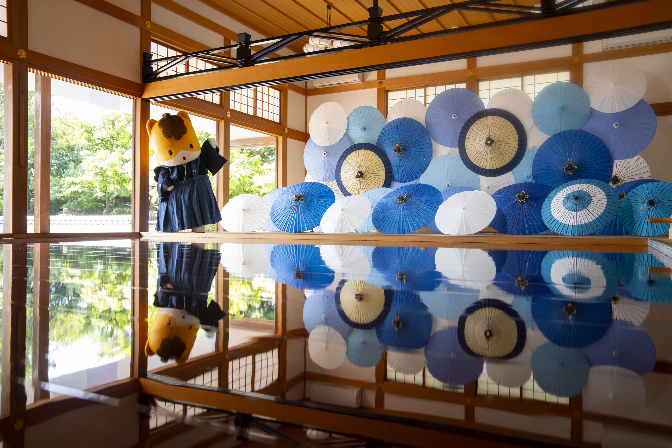 ぐんまちゃんの活動30周年記念写真集の画像