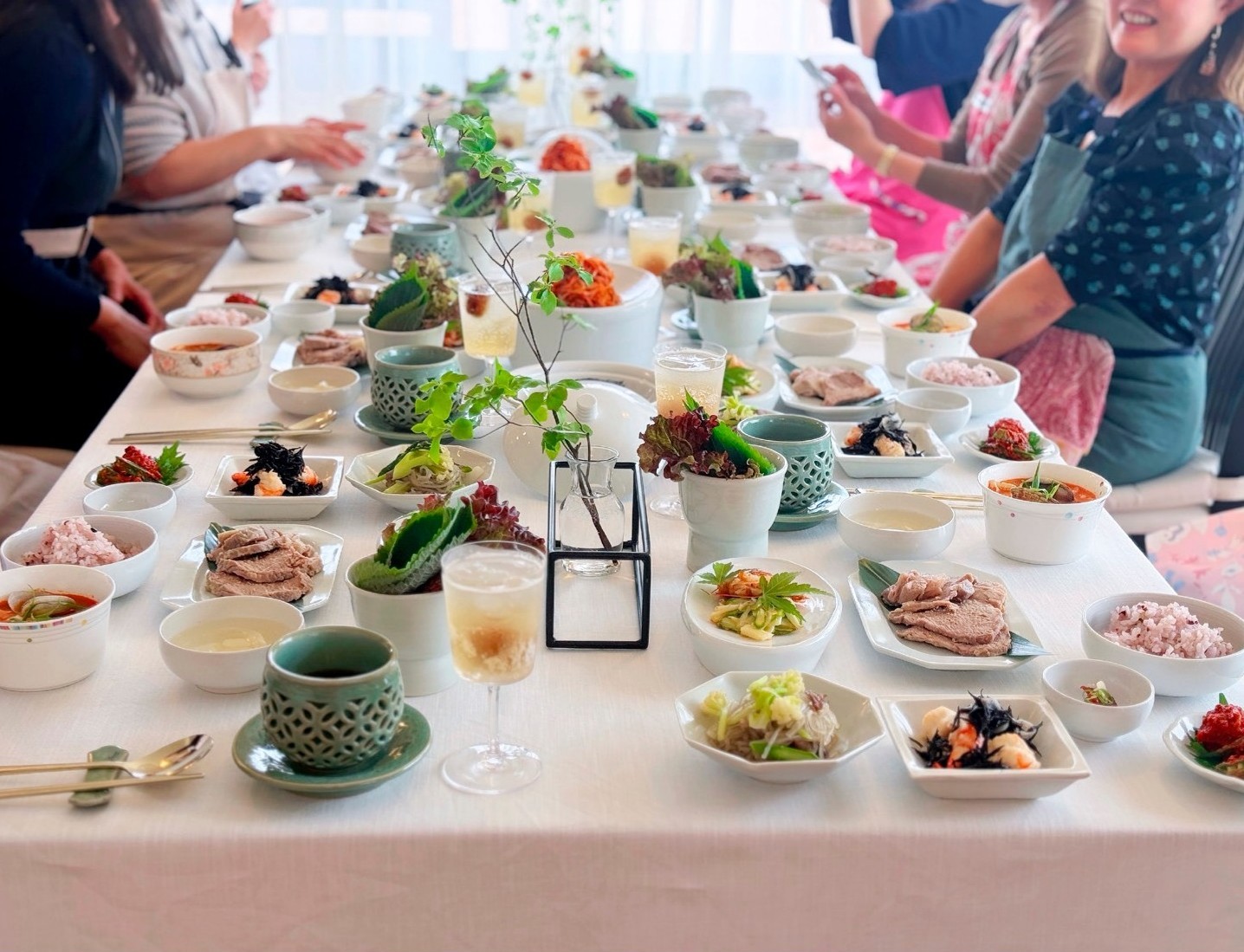 『ヒャンミレシピーズ　予約のとれない韓国料理教室』が発売の画像