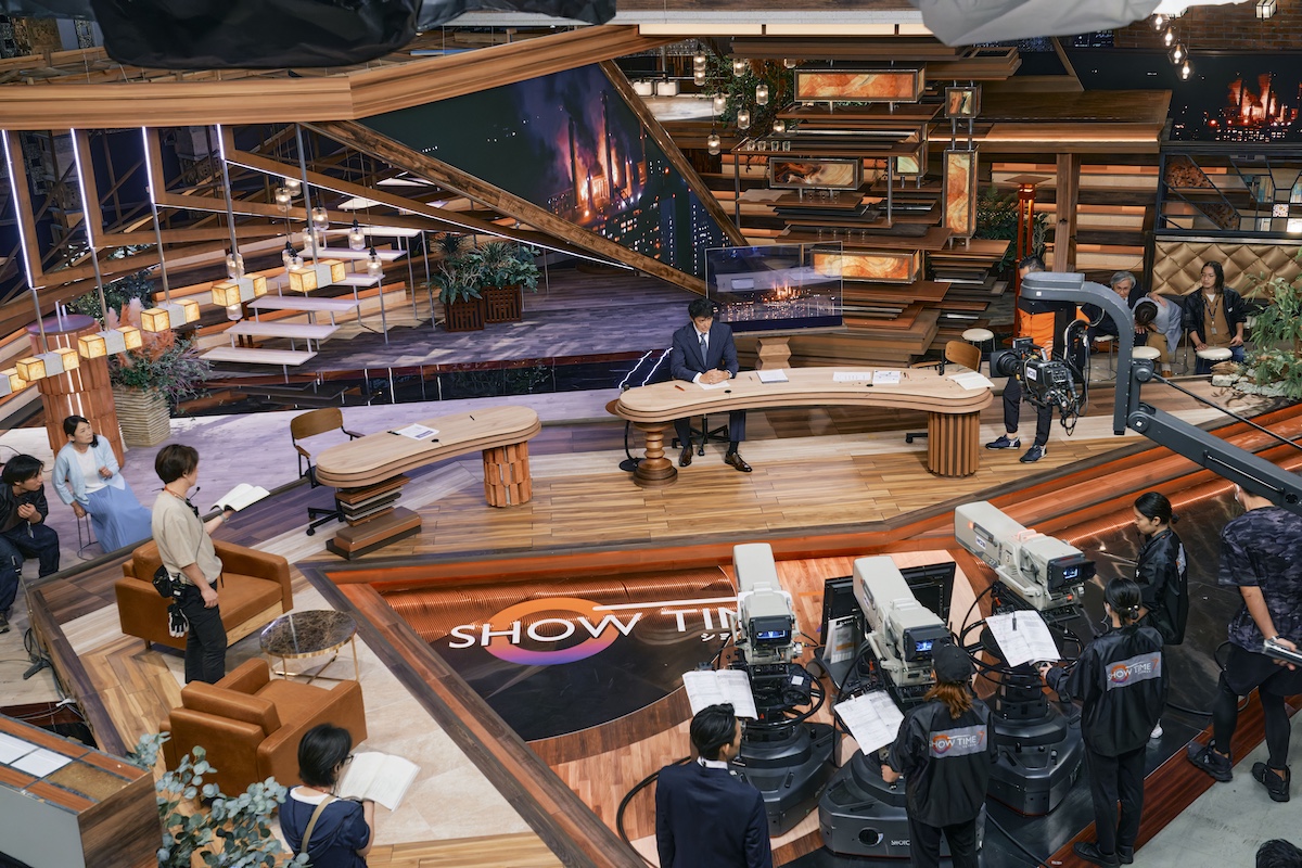 『ショウタイムセブン』スタジオ設営の映像
