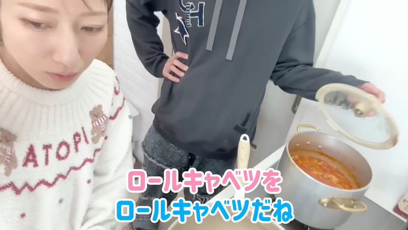 辻希美＆杉浦太陽、仲良くパスタ作りの画像