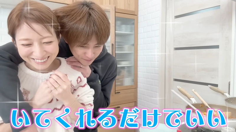 辻希美＆杉浦太陽、仲良くパスタ作りの画像