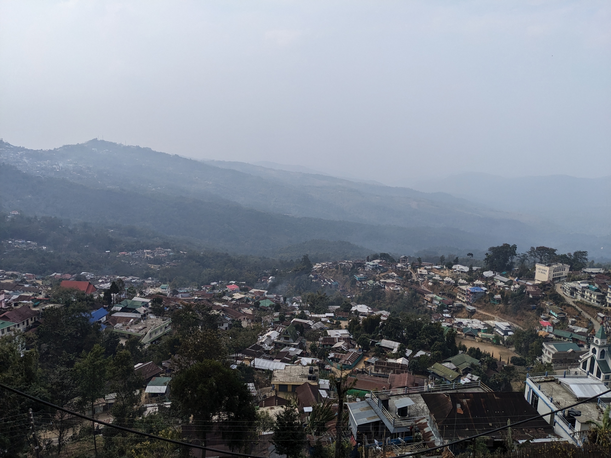 世界の台所探検家、岡根谷実里の最新刊の画像