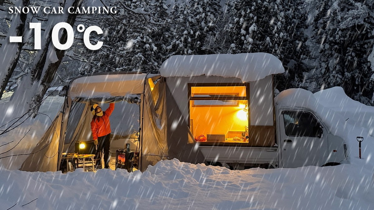 こむすび、寒波の雪山で軽トラ車中泊