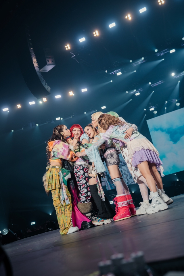 XG 2月22日開催『XG 1st WORLD TOUR “The first HOWL”』東京公演(有明アリーナ)ライブ写真