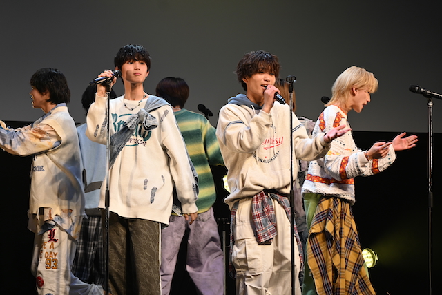 『Wウィング 1st Live -終始奏-』より