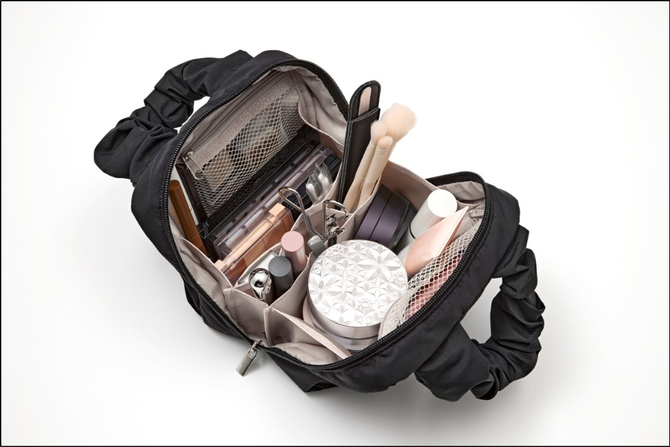 『ズボラに優しいコスメポーチ』の画像