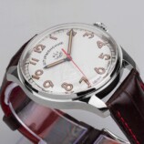 ガガーリン仕様の限定腕時計が登場の画像