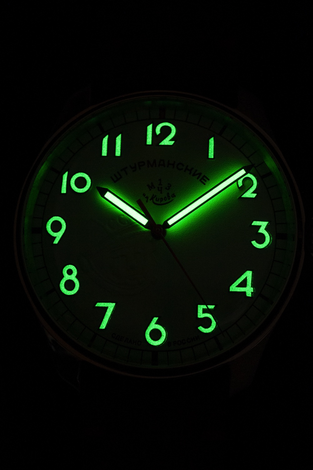 ガガーリン仕様の限定腕時計が登場の画像