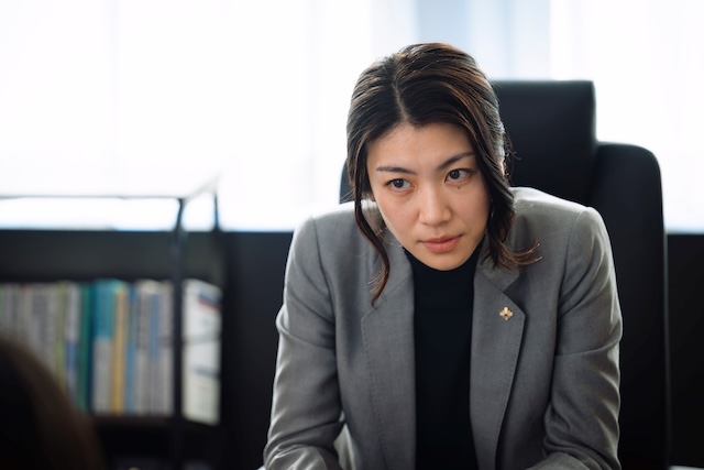 『クジャクのダンス』鳴川は味方なのか？の画像