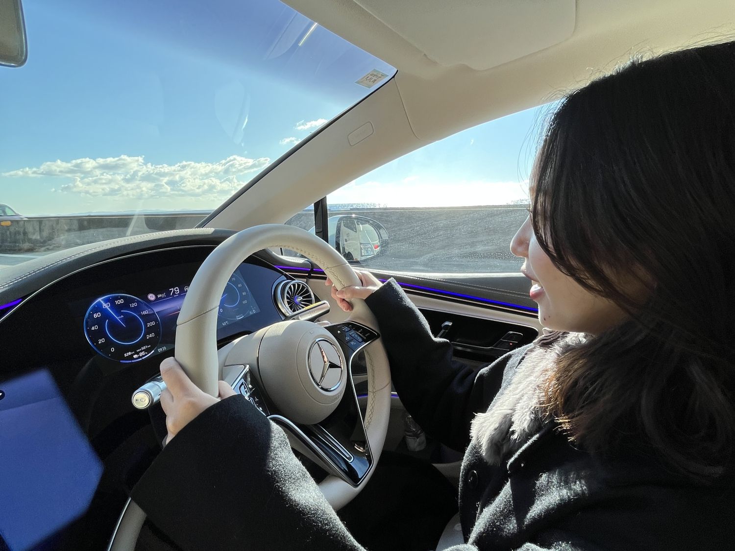 現役女子大生が最新の輸入車に試乗