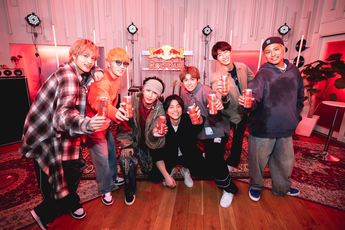 WEST. レッドブルと初コラボ